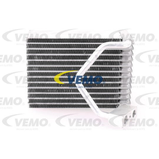 V30-65-0022 - Evaporator, air conditioning 