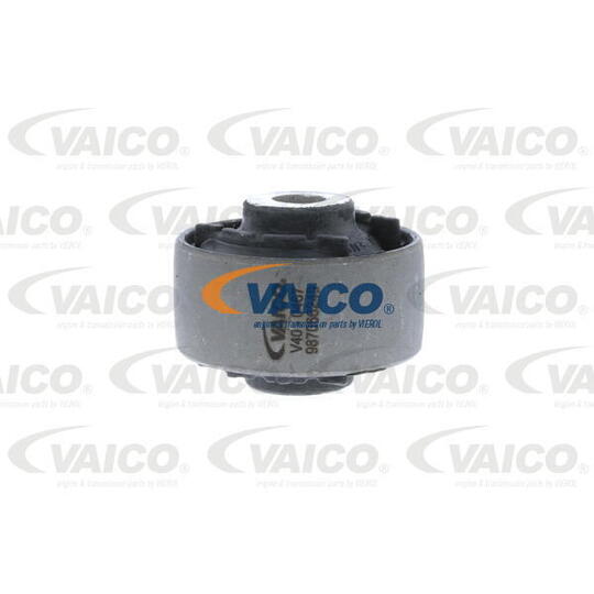 V40-0467 - Control Arm-/Trailing Arm Bush 