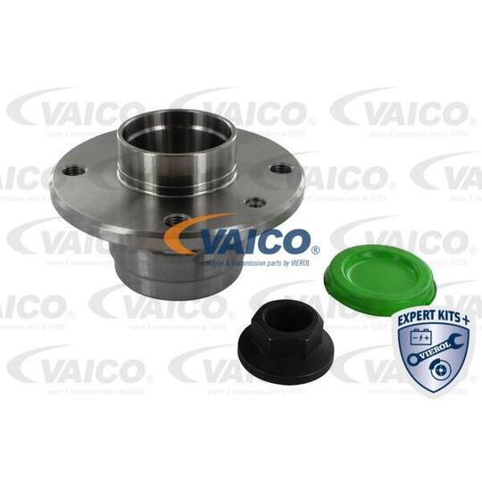 V40-0531 - Wheel hub 