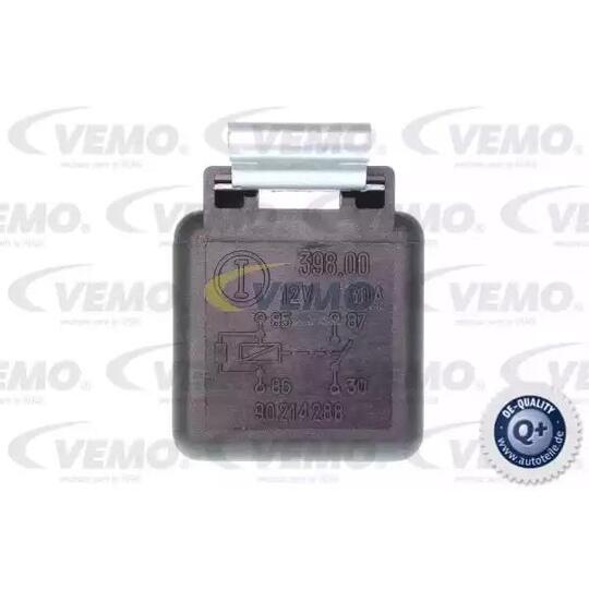 V40-71-0011 - Relay, fuel pump 