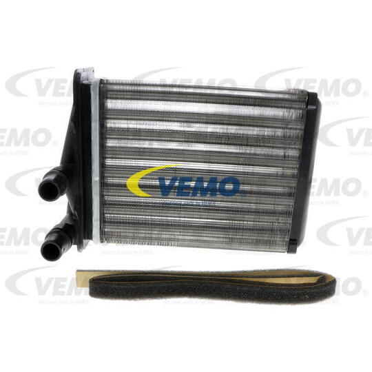 V46-61-0011 - Heat Exchanger, interior heating 