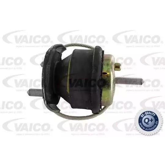 V50-0030 - Engine Mounting 