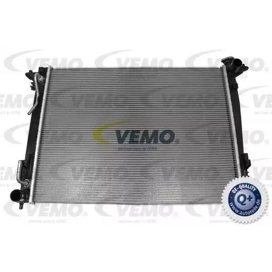 V52-60-1001 - Radiator, engine cooling 