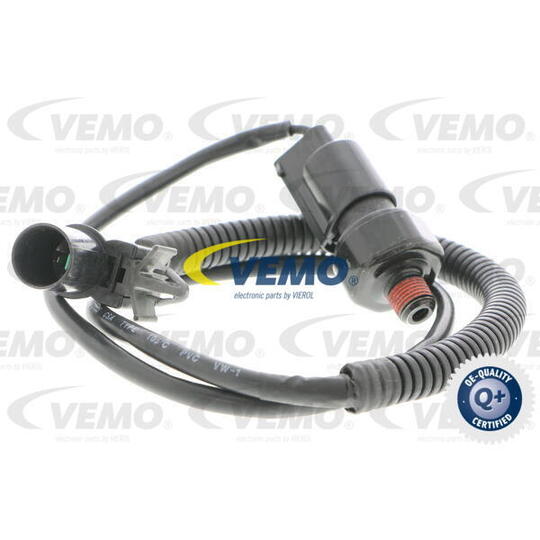 V52-73-0004 - Oil Pressure Switch 
