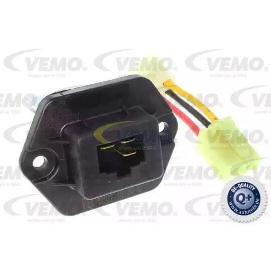 V52-79-0002 - Regulator, passenger compartment fan 