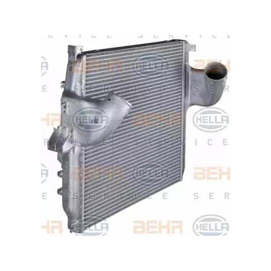8ML 376 724-061 - Kompressoriõhu radiaator 
