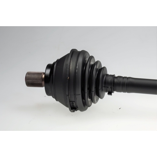 305762 - Drive Shaft 