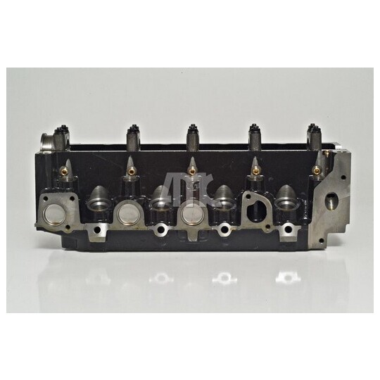 909025 - Cylinder Head 