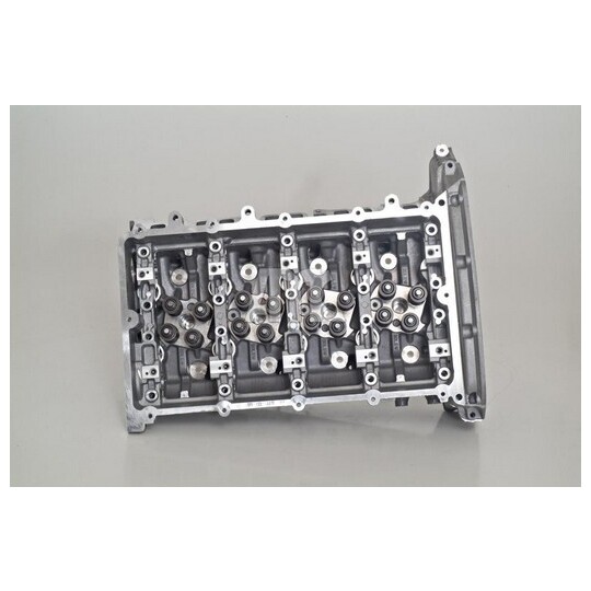 908769K - Cylinder Head 