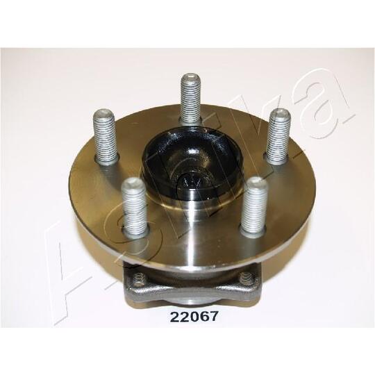 44-22067 - Wheel hub 