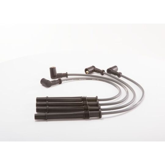F 000 99C 602 - Ignition Cable Kit 