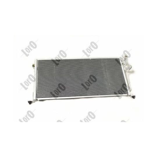 033-016-0011 - Condenser, air conditioning 