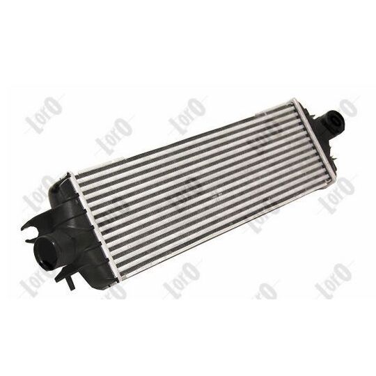 035-018-0003 - Intercooler, charger 