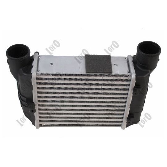 003-018-0005 - Intercooler, charger 