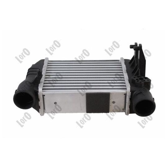 003-018-0005 - Intercooler, charger 