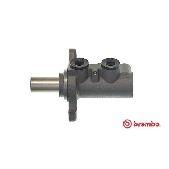 M 06 032 - Brake Master Cylinder 