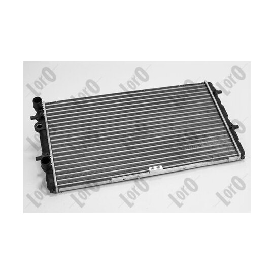 046-017-0008 - Radiator, engine cooling 