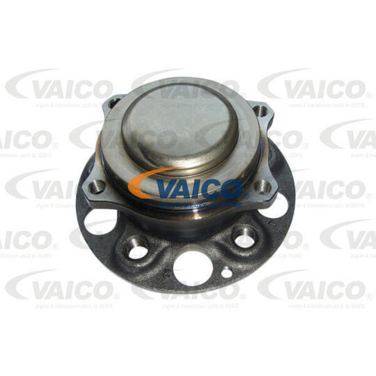 V30-3305 - Wheel hub 