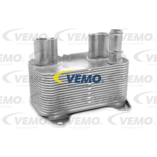 V30-60-1320 - Oil Cooler, engine oil 