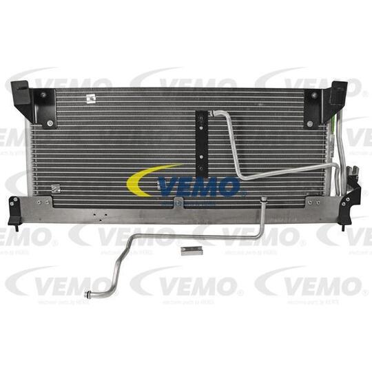 V40-62-0027 - Condenser, air conditioning 