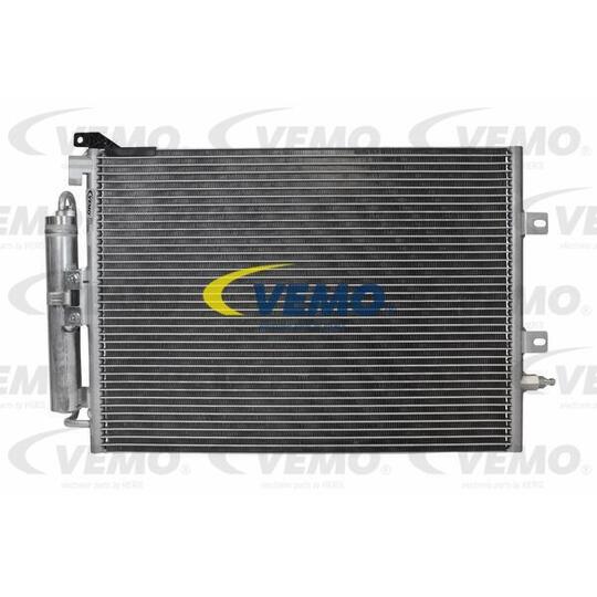 V46-62-0024 - Condenser, air conditioning 