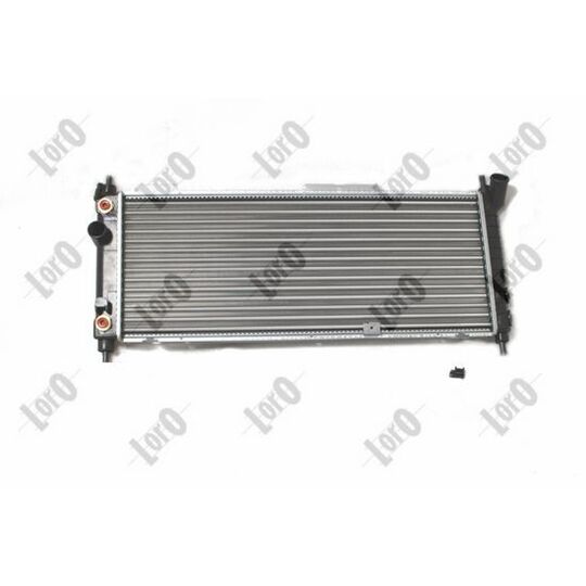 037-017-0012 - Radiator, engine cooling 