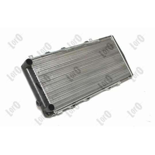 048-017-0002 - Radiator, engine cooling 