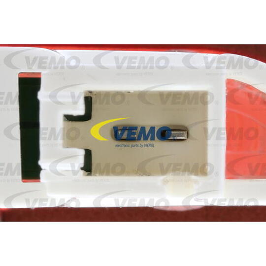V10-84-0147 - Auxiliary Stop Light 