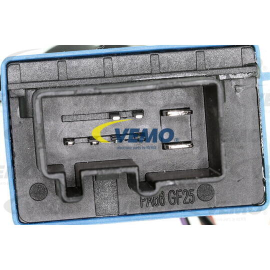 V15-71-0062 - Relay, fuel pump 