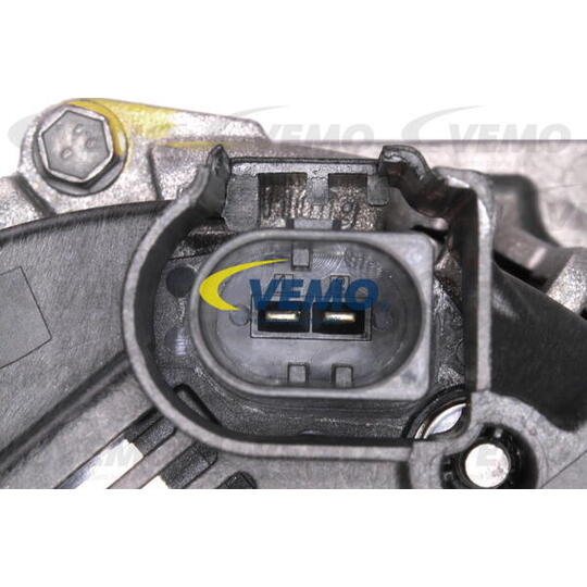 V20-13-50011 - Alternator 