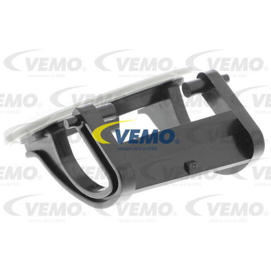 V30-08-0404 - Cover, bumper 