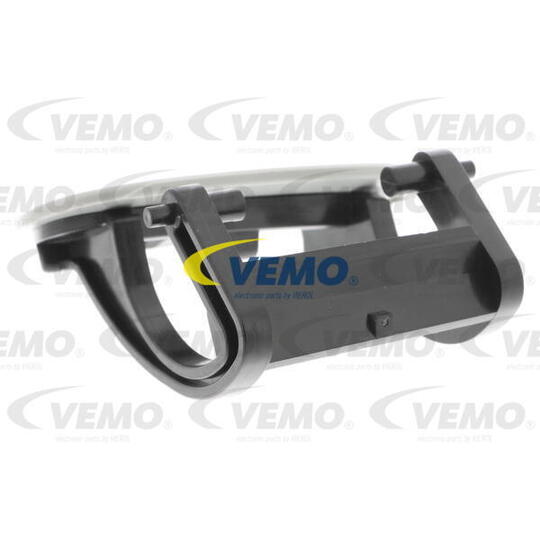 V30-08-0405 - Cover, bumper 