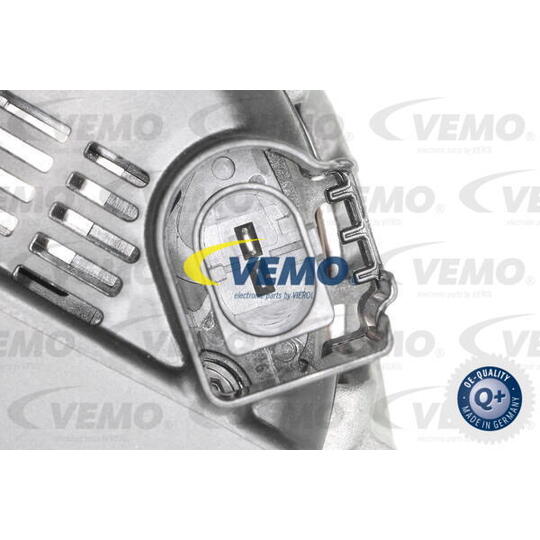 V30-13-50008 - Alternator 