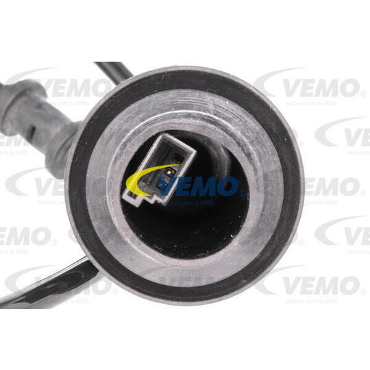 V30-72-0147 - Sensor, wheel speed 