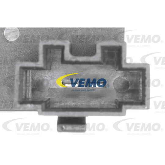 V30-73-0147 - Brake Light Switch 