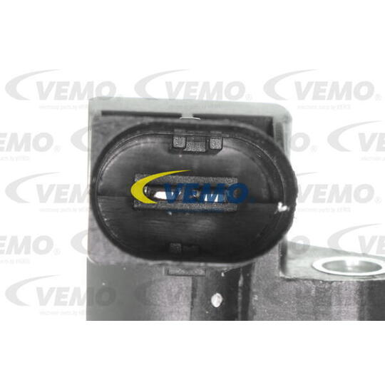 V30-73-0251 - Switch, reverse light 