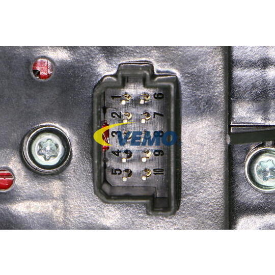 V30-73-0223 - Switch, window regulator 