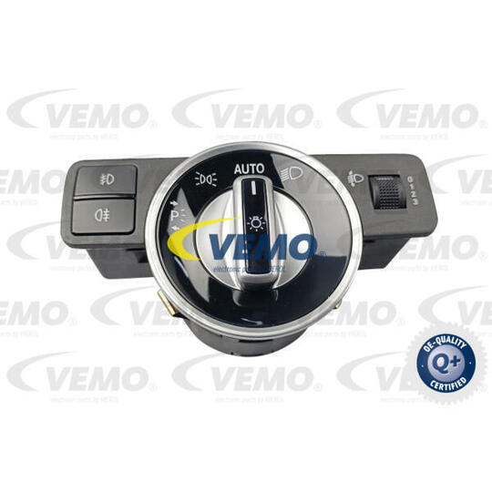 V30-73-0351 - Switch, headlight 