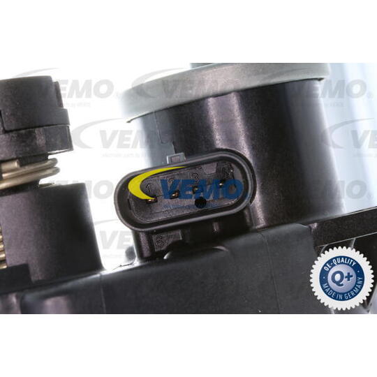 V30-77-0056 - Control, swirl covers (induction pipe) 