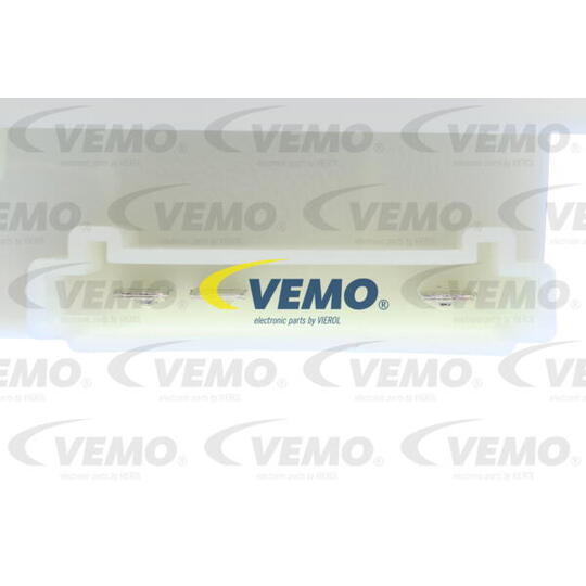 V30-79-0018 - Regulator, passenger compartment fan 