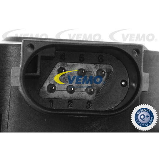 V30-82-0004 - Sensor, accelerator pedal position 