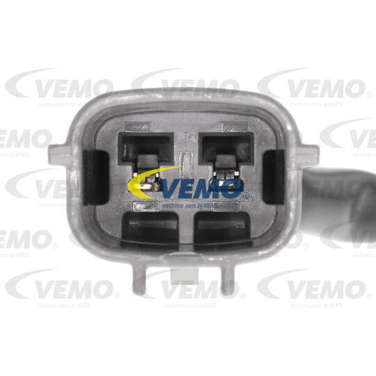 V32-73-0033 - Switch, reverse light 