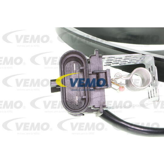 V40-01-1068 - Fan, radiator 