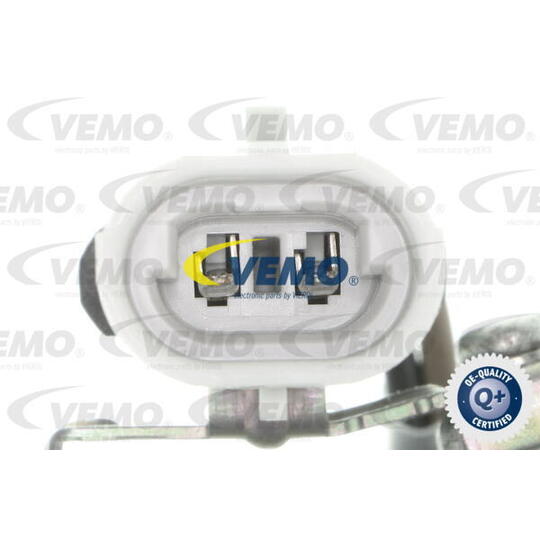 V40-15-0013 - Compressor, air conditioning 