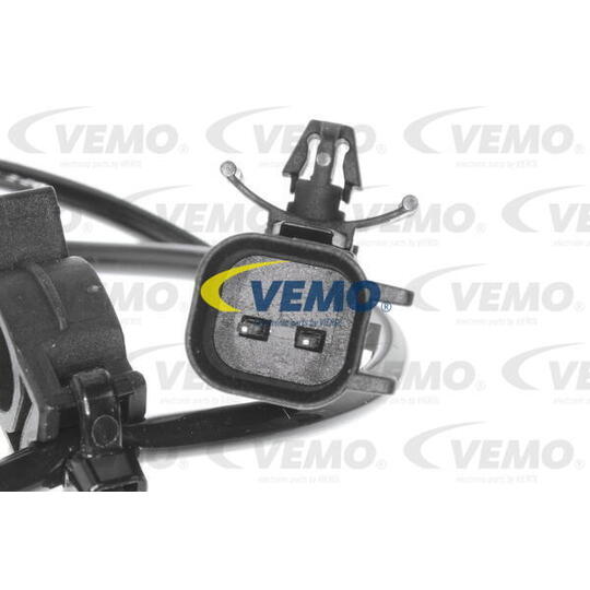 V40-72-0600 - Sensor, wheel speed 