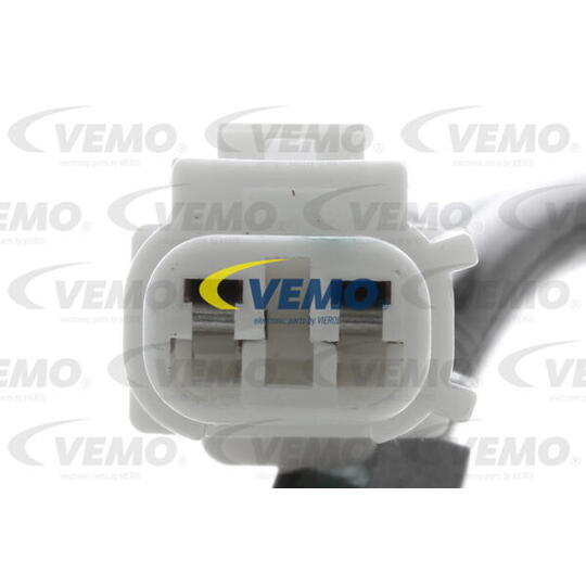 V40-72-0602 - Sensor, wheel speed 