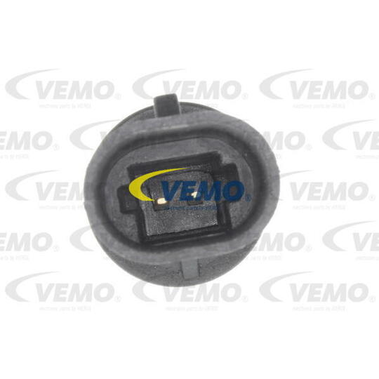 V40-72-0650 - Sensor, intake air temperature 