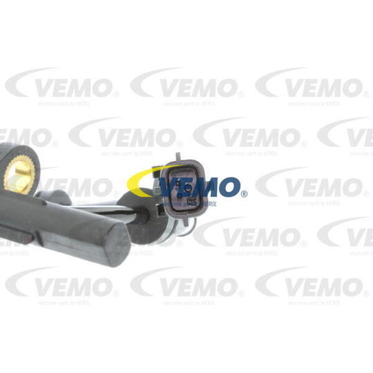 V40-72-0611 - Sensor, wheel speed 