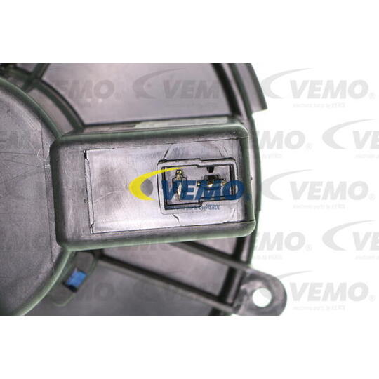 V42-03-1225 - Electric Motor, interior blower 