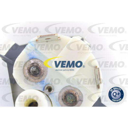 V46-09-0052 - Fuel Pump 